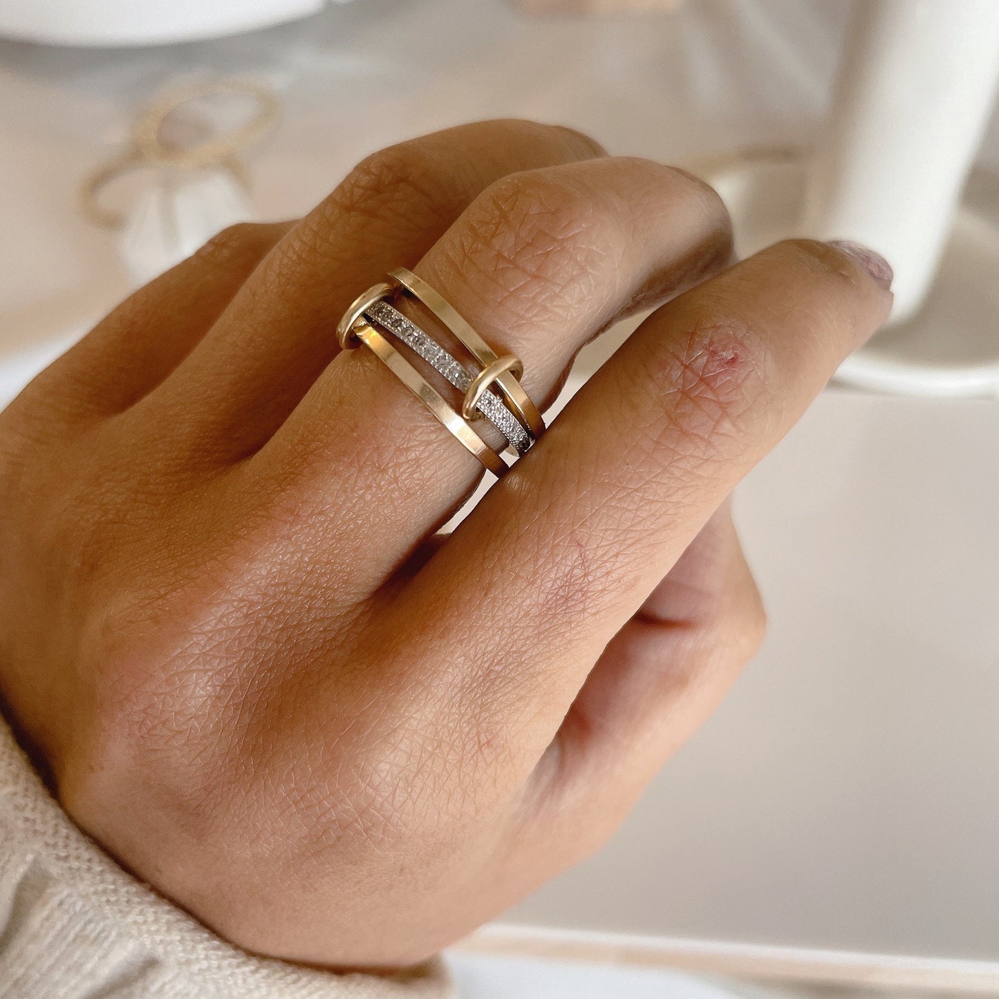 14KGF Gold Multi Link Ring: Chunky Interlocking Statement Ring (R10)