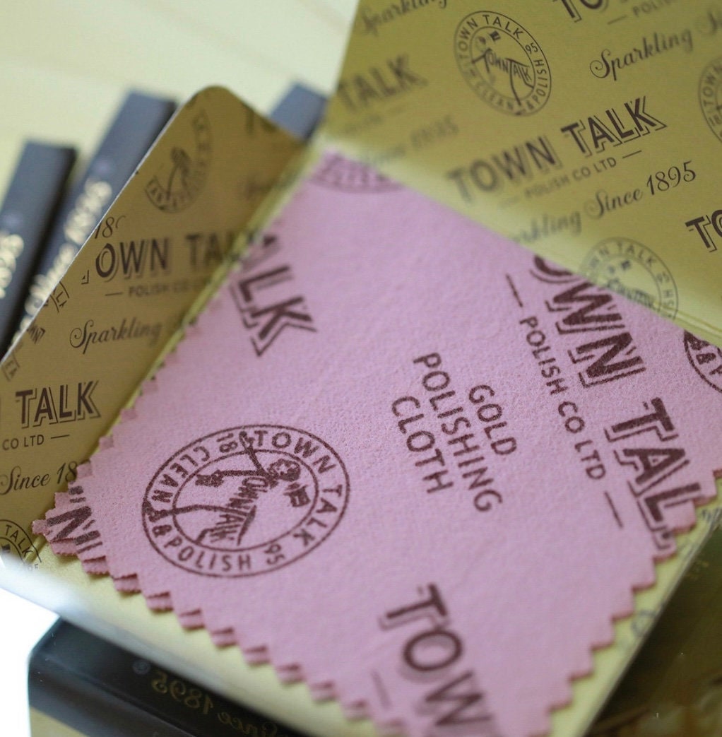 Town Talk Gold Jewelry Polishing Cloth: Non-Scratch Tarnish Remover