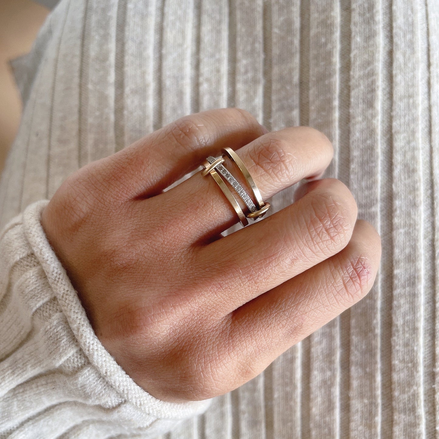 14KGF Gold Multi Link Ring: Chunky Interlocking Statement Ring (R10)